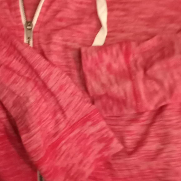 Urban Pipeline lightweight hoodie - Picture 4 of 4